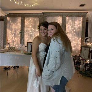 Meet your Posher, Tiara